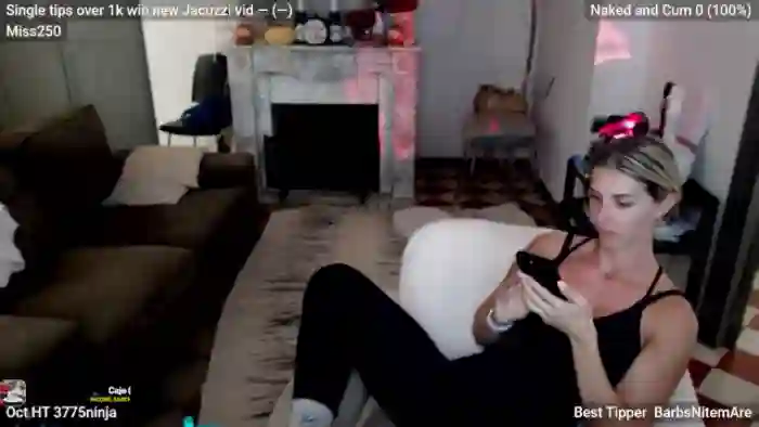 2025/10/22/mfc-its_goddess_b-10-36-17