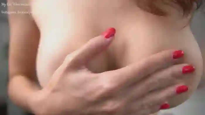 2025/10/23/mfc-alyonaqueenx-20-23-52