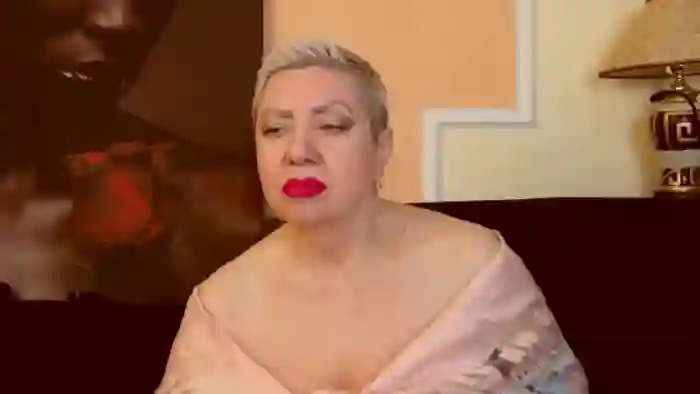 2025/10/23/mfc-lady__posh-02-39-22