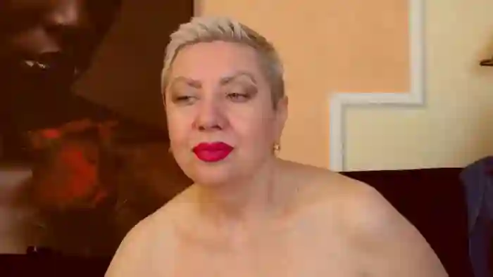 2025/10/23/mfc-lady__posh-04-16-40