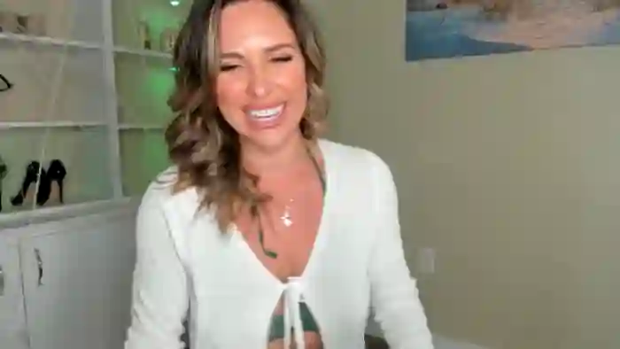 2025/10/23/mfc-mommy-16-35-54