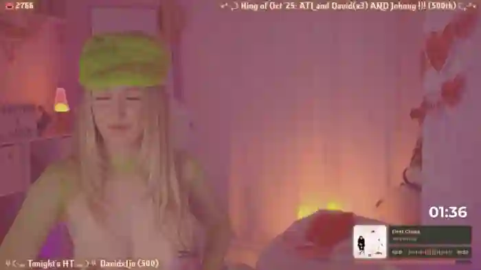 2025/10/23/mfc-oliviaxfaye-05-37-54