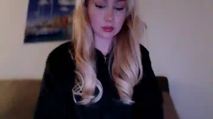 2025/10/24/mfc-british_cutie-18-24-37