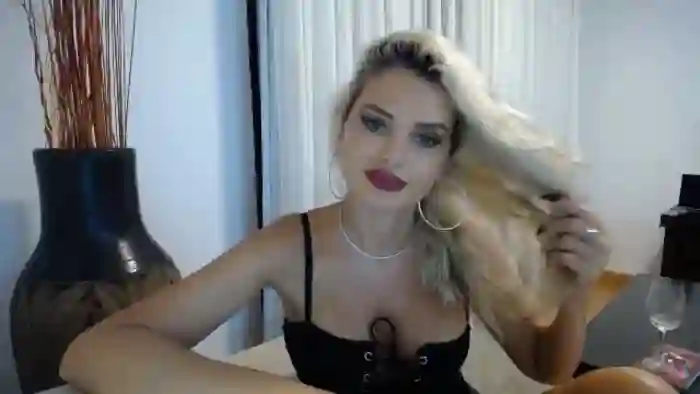 2025/10/24/mfc-klarita_-23-04-04