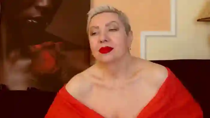2025/10/24/mfc-lady__posh-21-39-05