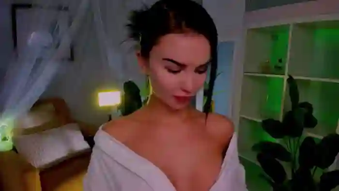 2025/10/24/mfc-thewizardjenn-23-35-25