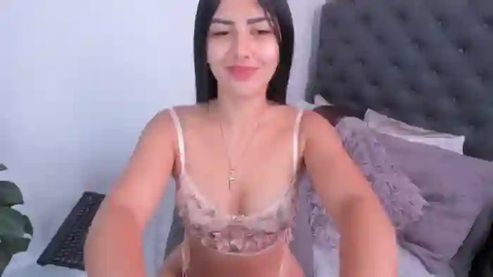 2025/10/24/mfc-whitneyr-12-33-57