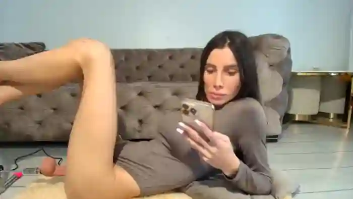 2025/10/25/mfc-anne_marieee-11-42-04
