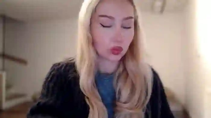 2025/10/25/mfc-british_cutie-10-05-31