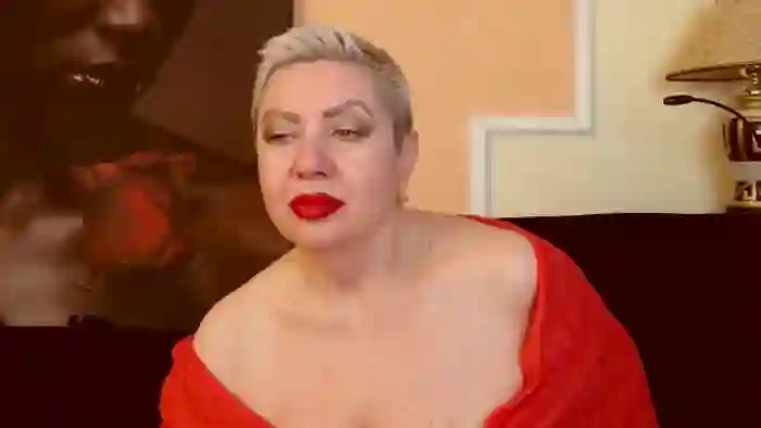 2025/10/25/mfc-lady__posh-02-50-45