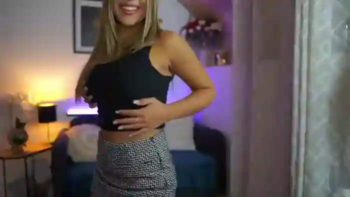 2025/10/25/mfc-laniixxx-13-37-26