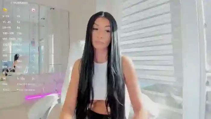 2025/10/25/mfc-miss_diamond_-07-20-23