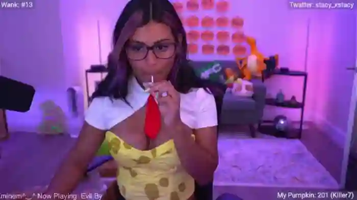 2025/10/25/mfc-stacy_x3-04-03-39