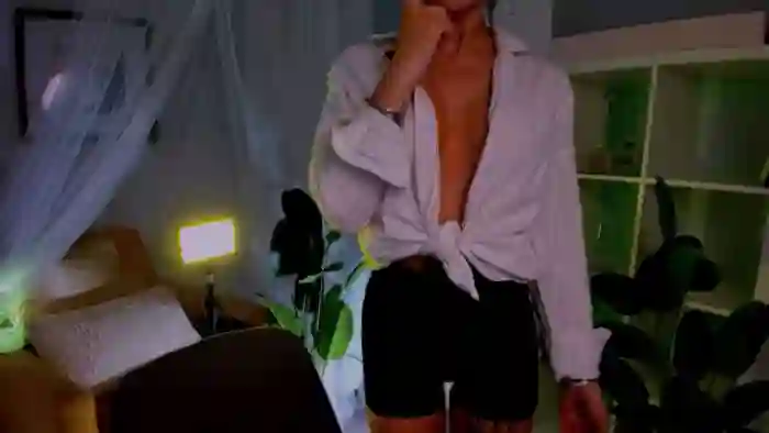 2025/10/25/mfc-thewizardjenn-00-12-16