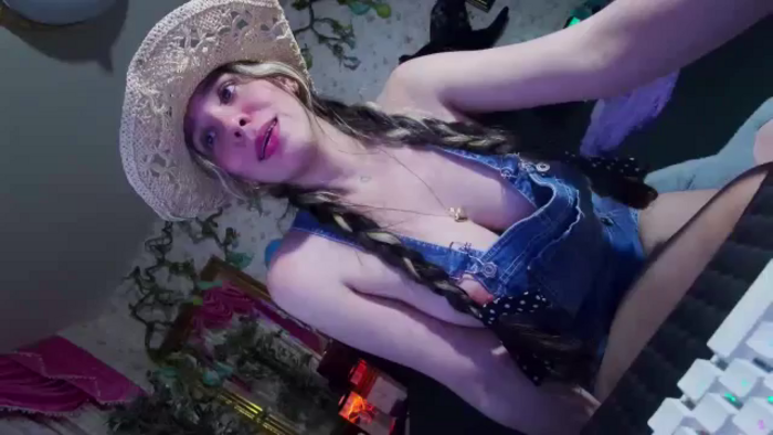Elizabeth77_