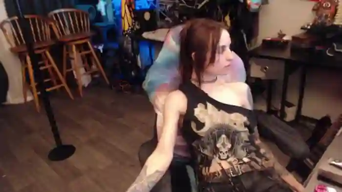 2025/10/26/mfc-xlilithxmoonx-07-19-45