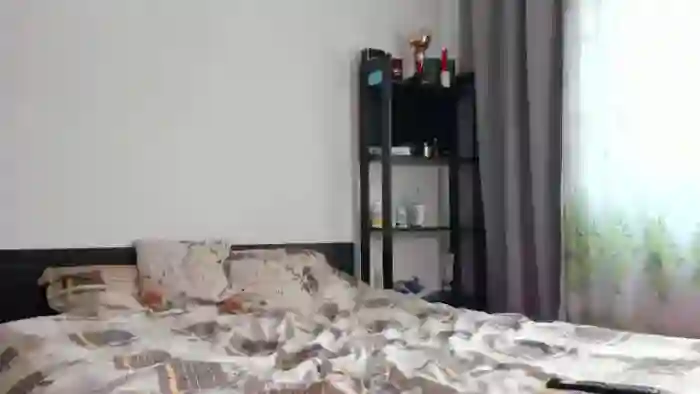 2025/10/26/mfc-yourbustygirl-12-48-28
