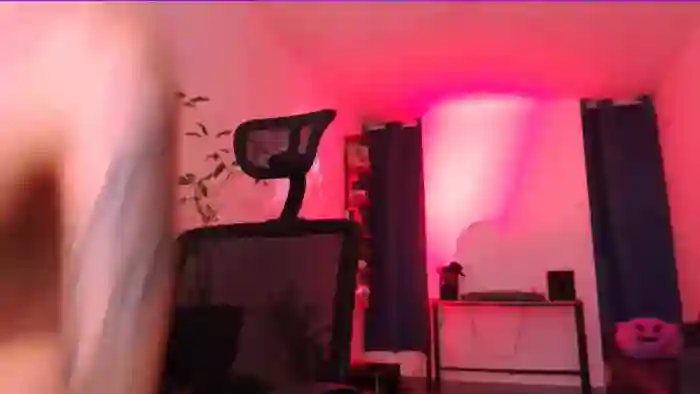 2025/10/27/mfc-aurorabeckett-03-29-33