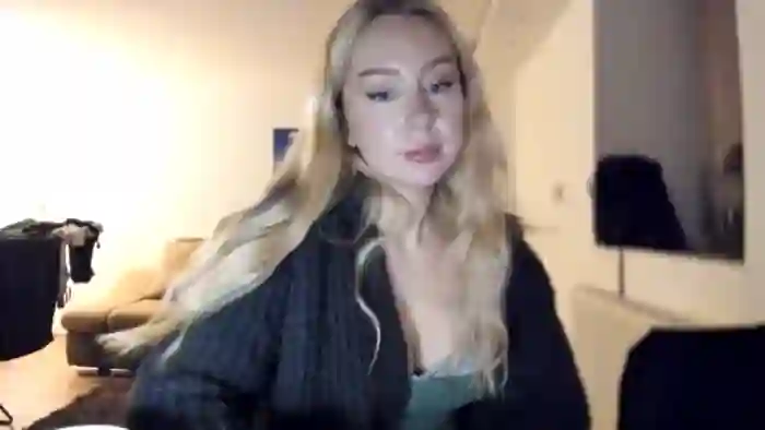 2025/10/27/mfc-british_cutie-17-25-57