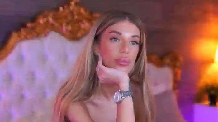 2025/10/27/mfc-ellieredd-17-31-17