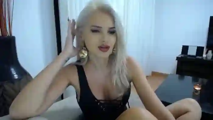 2025/10/28/mfc-klarita_-20-16-12