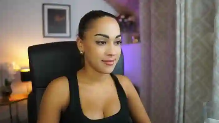 2025/10/28/mfc-laniixxx-17-26-12