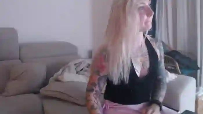 2025/10/28/mfc-tattoo_bbgirl-17-01-32