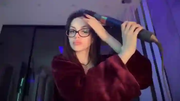 2025/10/28/mfc-uglygirl_-06-56-03