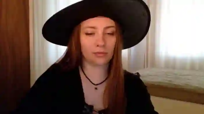 2025/10/31/mfc-queenoftease_-04-53-03