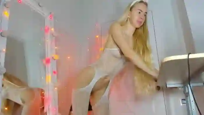 2025/12/12/mfc-facebarbie-04-15-22