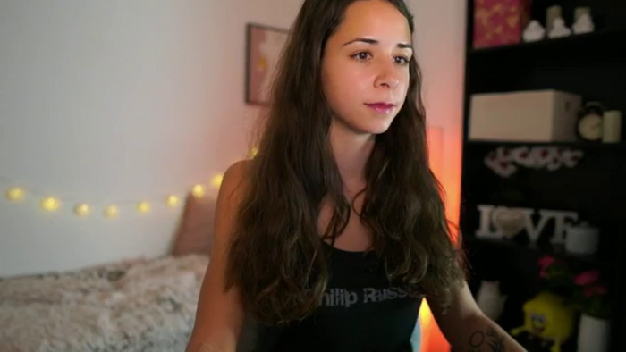 Dina_camgirl