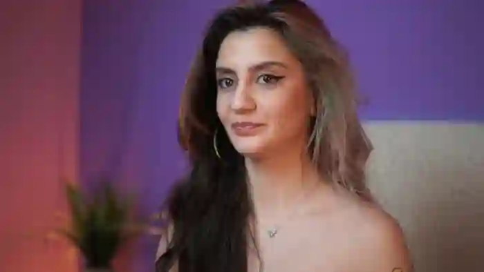 2026/02/02/mfc-sabrinakali-04-42-15