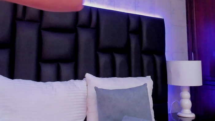 ArianaCollis