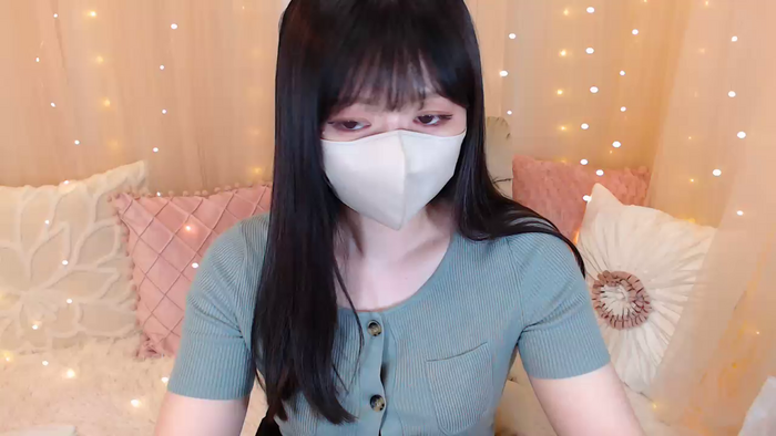 Yuix0