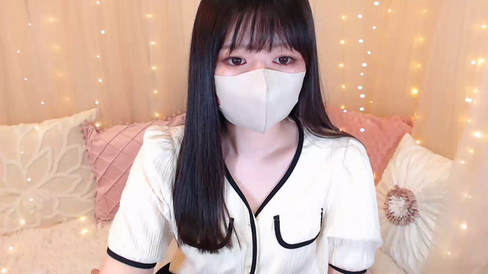 Yuix0