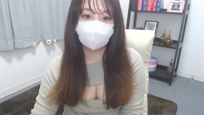 YURI3m