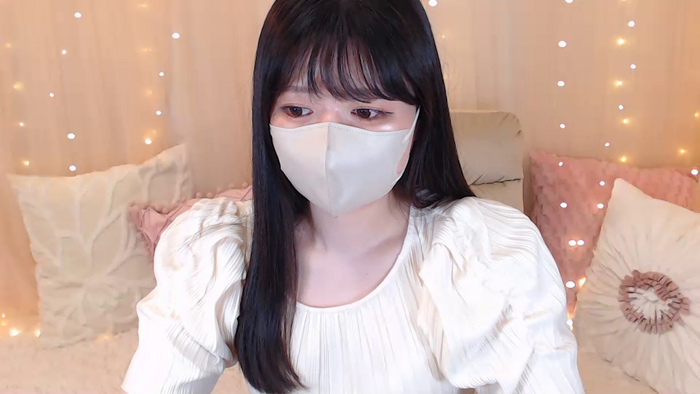 Yuix0