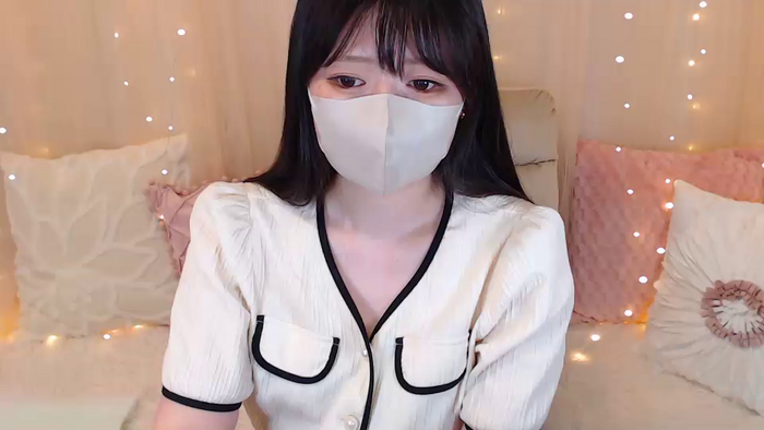 Yuix0