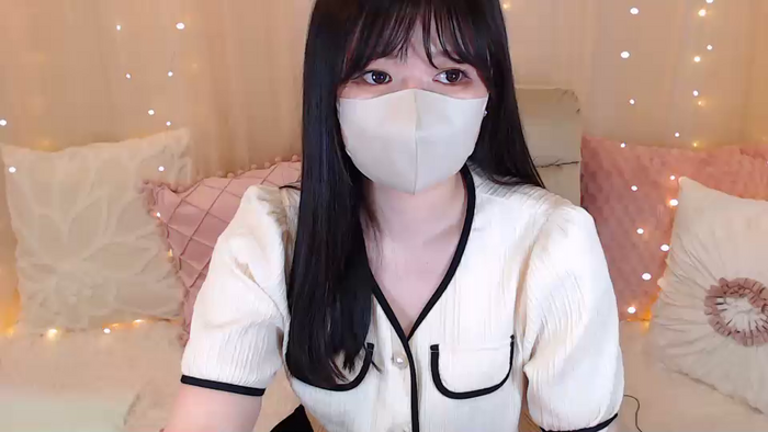 Yuix0