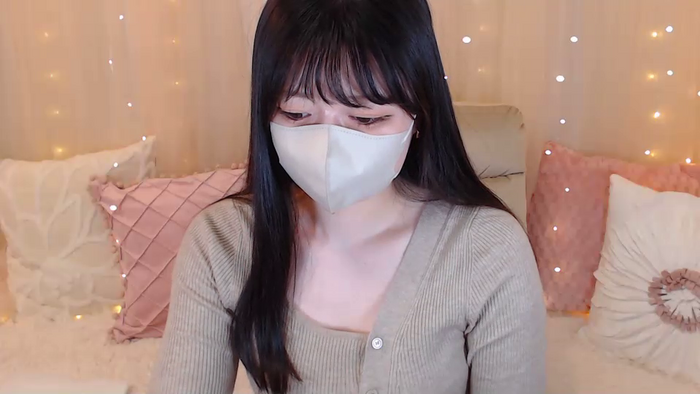 Yuix0