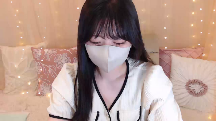 Yuix0