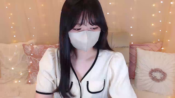 Yuix0