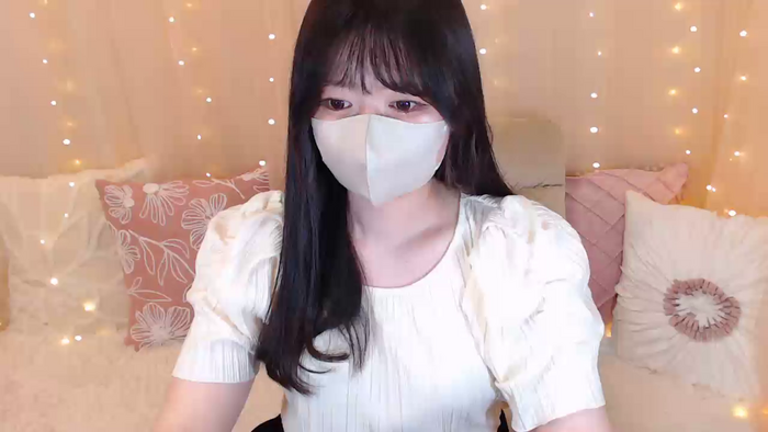Yuix0