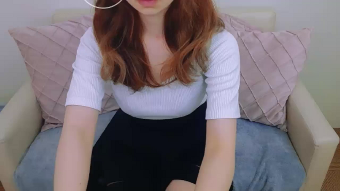 oYUxNAo