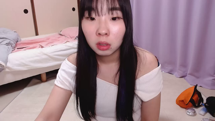ccMIKUoo