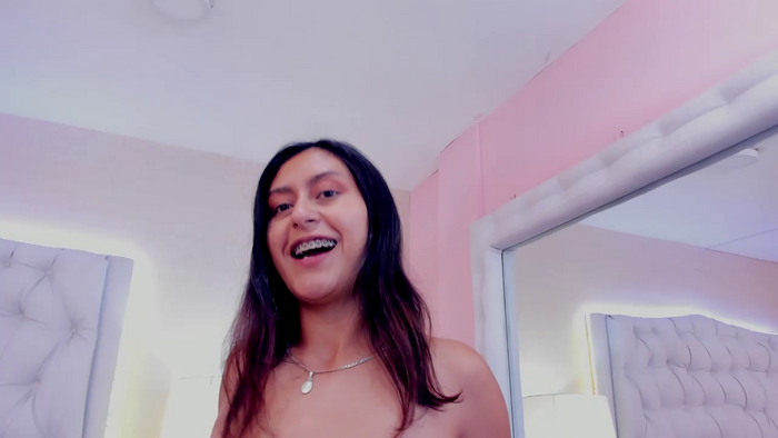 MiaLewis