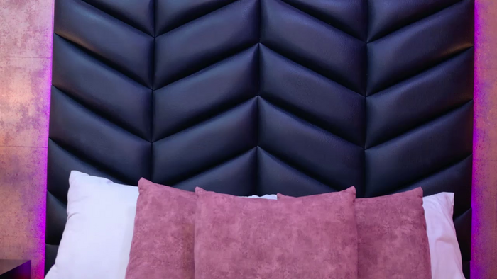 ArianaCollis