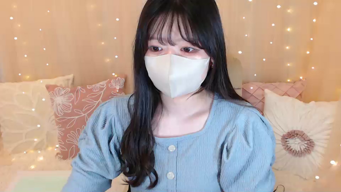 Yuix0