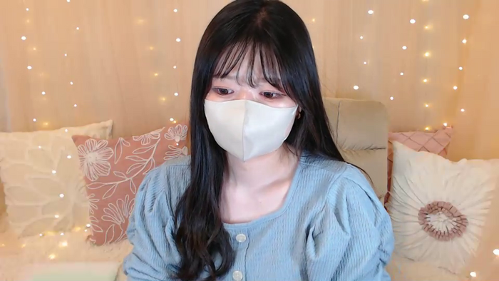 Yuix0