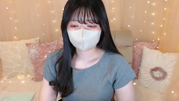 Yuix0